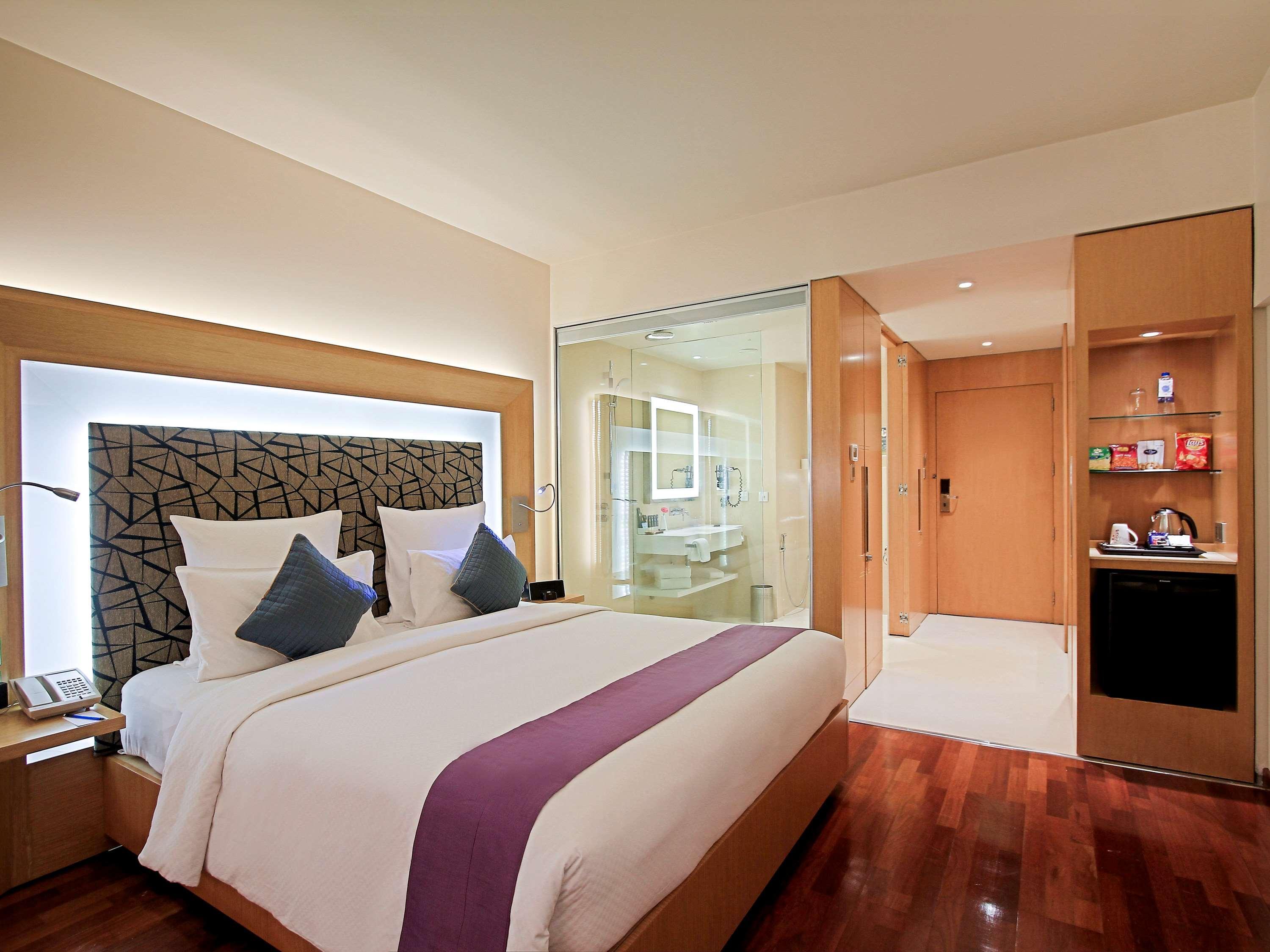 Hotel Novotel Varun