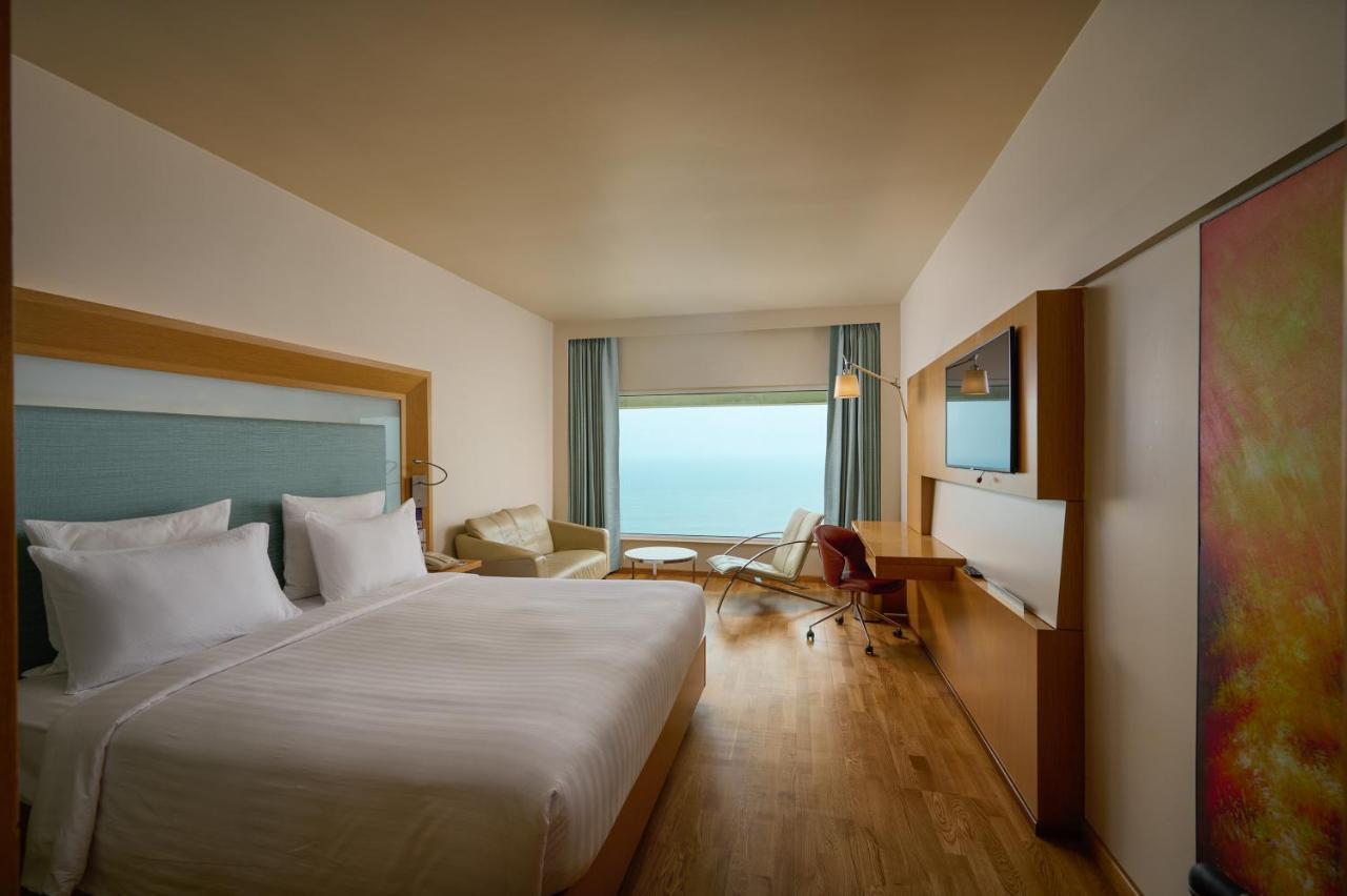 Novotel Varun 5* Visakhapatnam